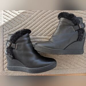 Aquatalia Black Fur-Trimmed Winter Boots
